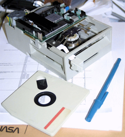IBM_DemiDiskette_Drive_and_Media