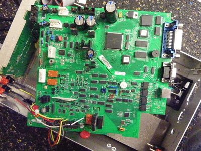 Keithley 2000 open PCB top (P1020539)